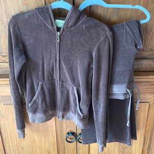 Juicy Couture womens sweat suit, terry cloth